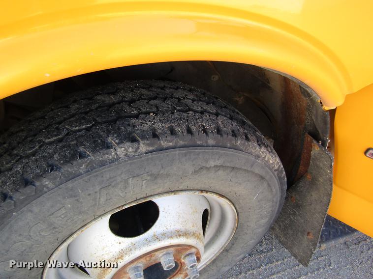 image for item DD8742 1998 GMC Savana G3500 Cargo school bus