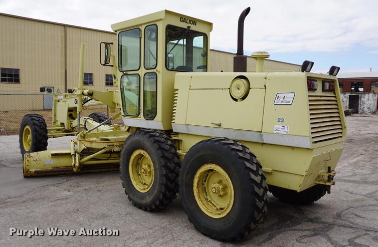 image for item DE3096 1993 Galion Dresser 850 motor grader