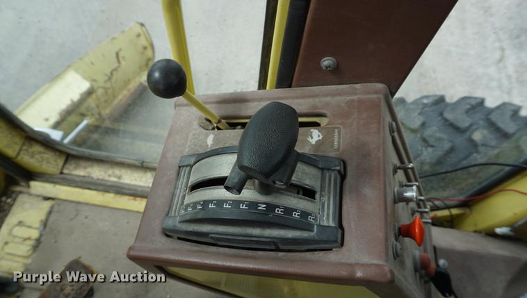 image for item DE3096 1993 Galion Dresser 850 motor grader