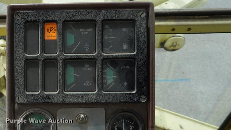 image for item DE3096 1993 Galion Dresser 850 motor grader