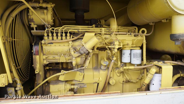 image for item DE3096 1993 Galion Dresser 850 motor grader