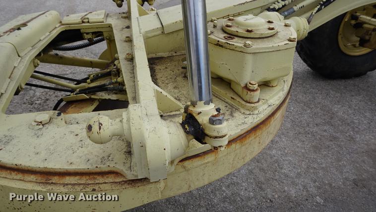 image for item DE3096 1993 Galion Dresser 850 motor grader