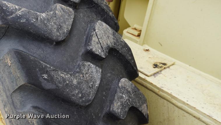 image for item DE3096 1993 Galion Dresser 850 motor grader