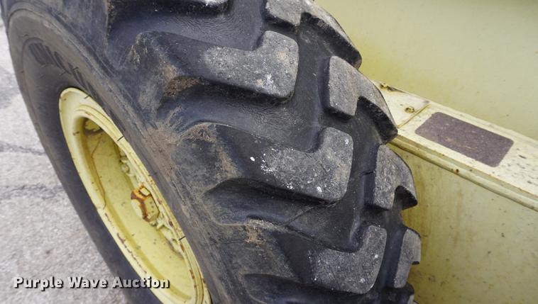 image for item DE3096 1993 Galion Dresser 850 motor grader