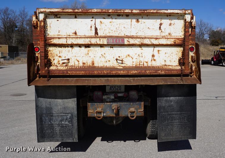 image for item DE3100 1997 International 4700 dump truck