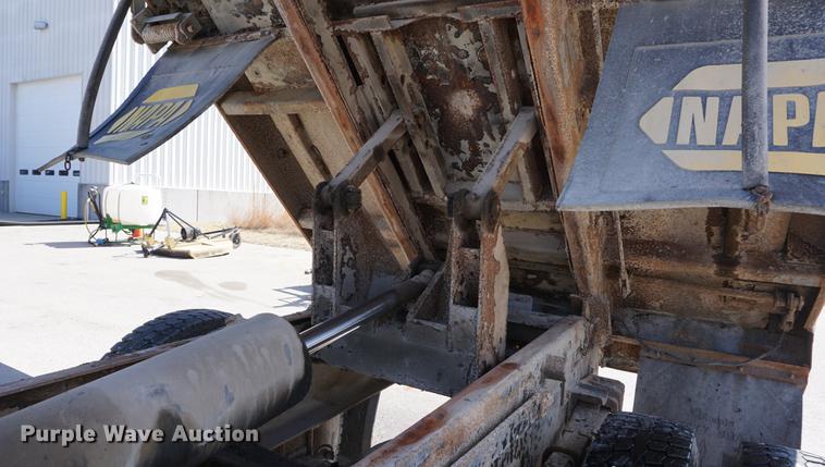 image for item DE3100 1997 International 4700 dump truck