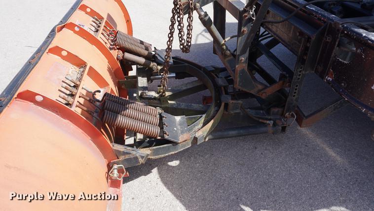 image for item DE3100 1997 International 4700 dump truck