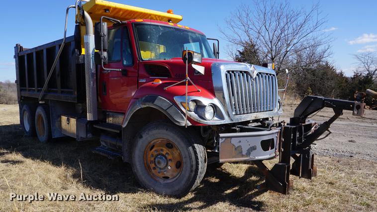 image for item DE3101 2008 International 7400 dump truck