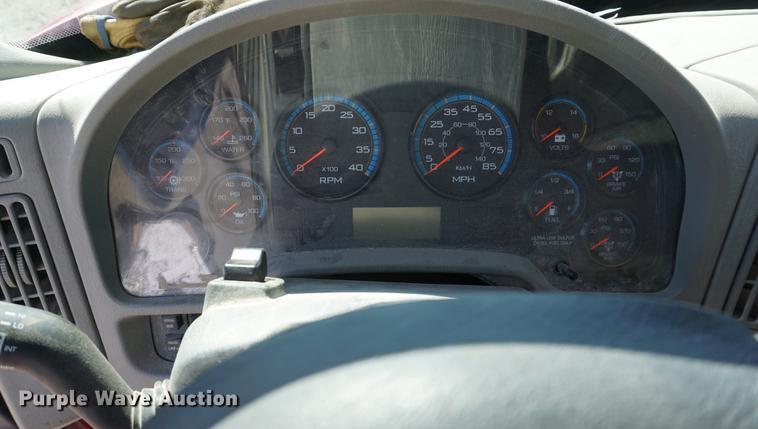 image for item DE3101 2008 International 7400 dump truck