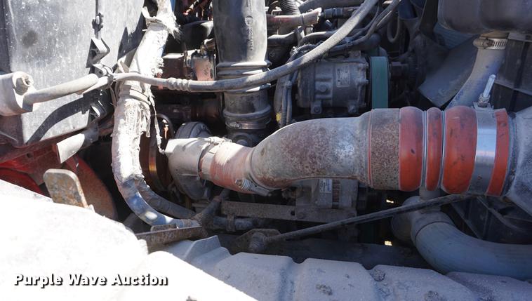 image for item DE3101 2008 International 7400 dump truck