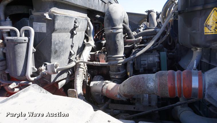 image for item DE3101 2008 International 7400 dump truck