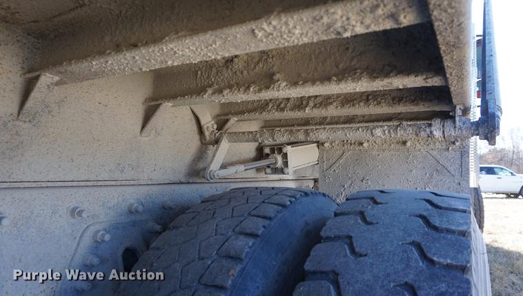 image for item DE3101 2008 International 7400 dump truck