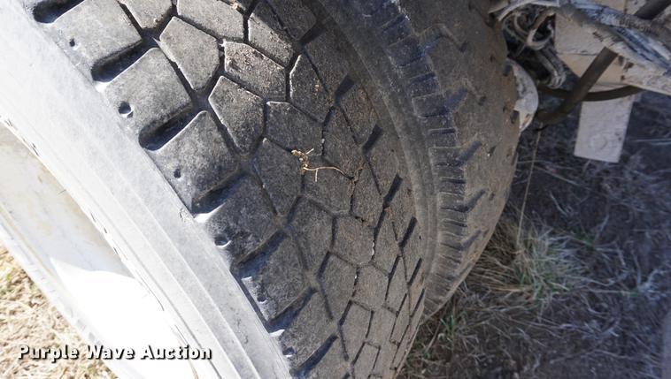 image for item DE3101 2008 International 7400 dump truck