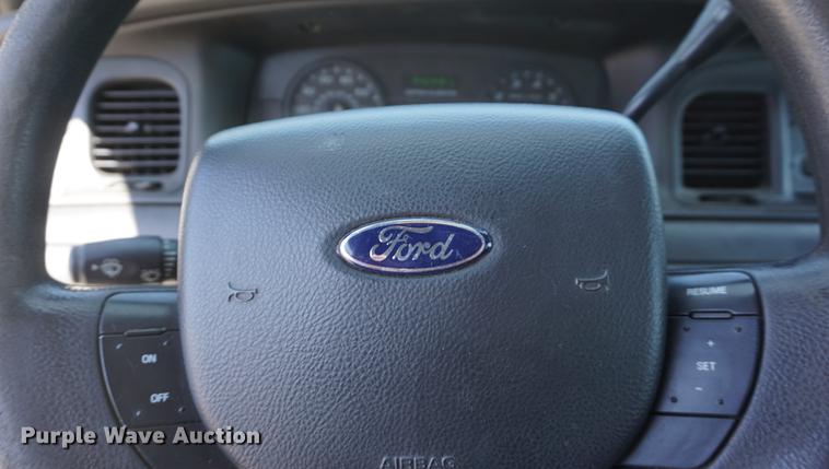 image for item DE3167 2011 Ford Crown Victoria Police Interceptor