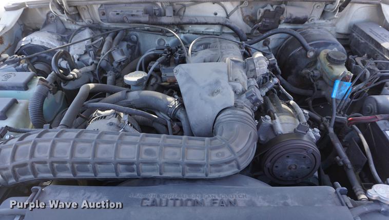 image for item DE3168 1999 Ford Explorer XLT SUV