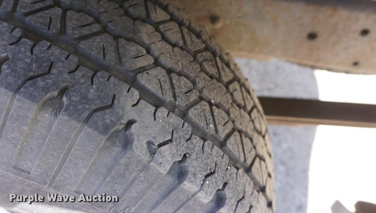 image for item DE3168 1999 Ford Explorer XLT SUV