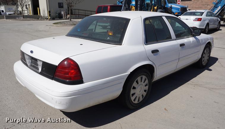 image for item DE3169 2008 Ford Crown Victoria Police Interceptor