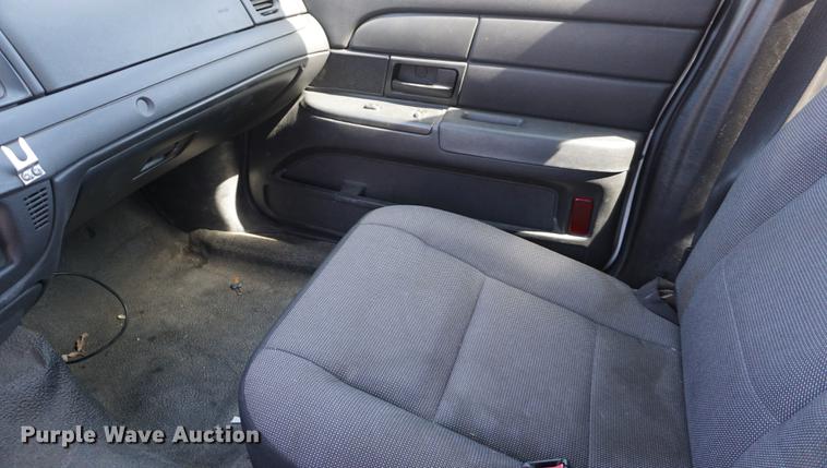 image for item DE3169 2008 Ford Crown Victoria Police Interceptor