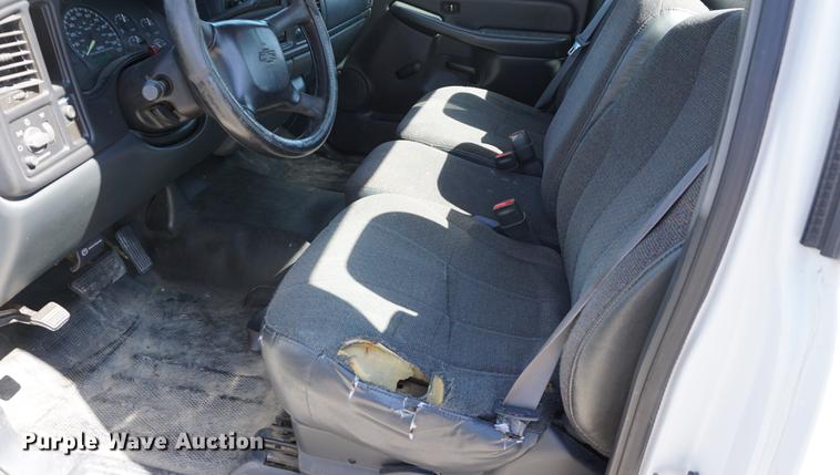 image for item DE3170 2000 Chevrolet Silverado 1500 pickup truck