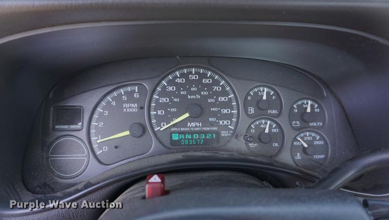 image for item DE3170 2000 Chevrolet Silverado 1500 pickup truck