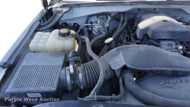 image for item DE3170 2000 Chevrolet Silverado 1500 pickup truck