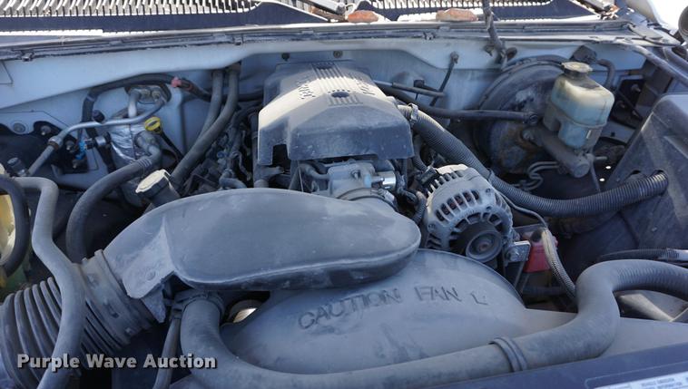 image for item DE3170 2000 Chevrolet Silverado 1500 pickup truck