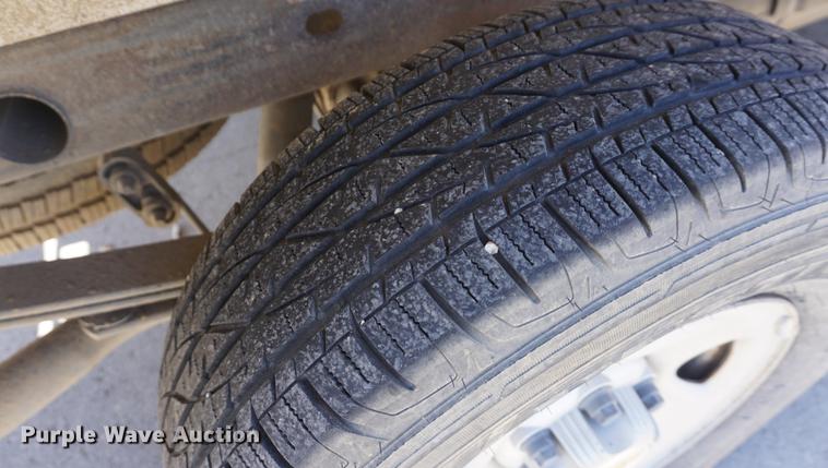 image for item DE3170 2000 Chevrolet Silverado 1500 pickup truck