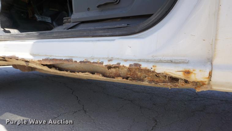 image for item DE3170 2000 Chevrolet Silverado 1500 pickup truck