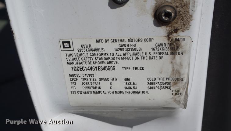 image for item DE3170 2000 Chevrolet Silverado 1500 pickup truck