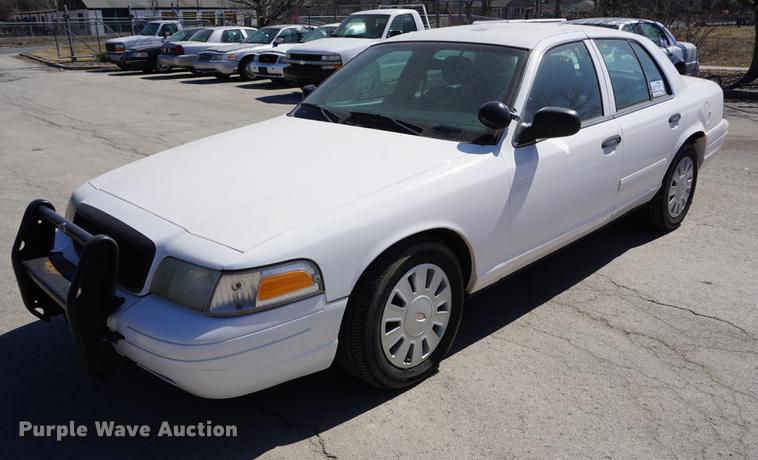 image for item DE3171 2008 Ford Crown Victoria Police Interceptor
