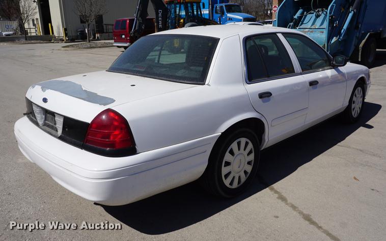 image for item DE3171 2008 Ford Crown Victoria Police Interceptor