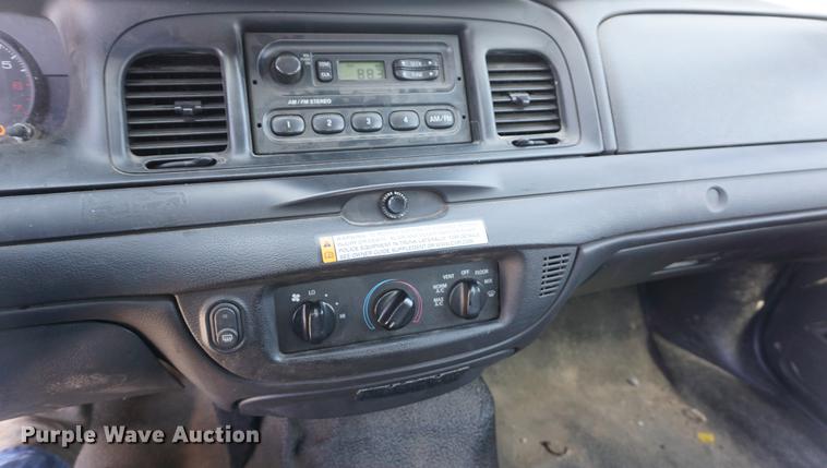 image for item DE3171 2008 Ford Crown Victoria Police Interceptor