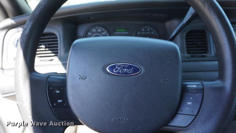 image for item DE3171 2008 Ford Crown Victoria Police Interceptor