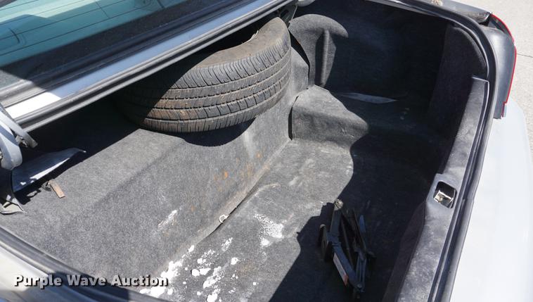 image for item DE3172 2003 Ford Crown Victoria Police Interceptor