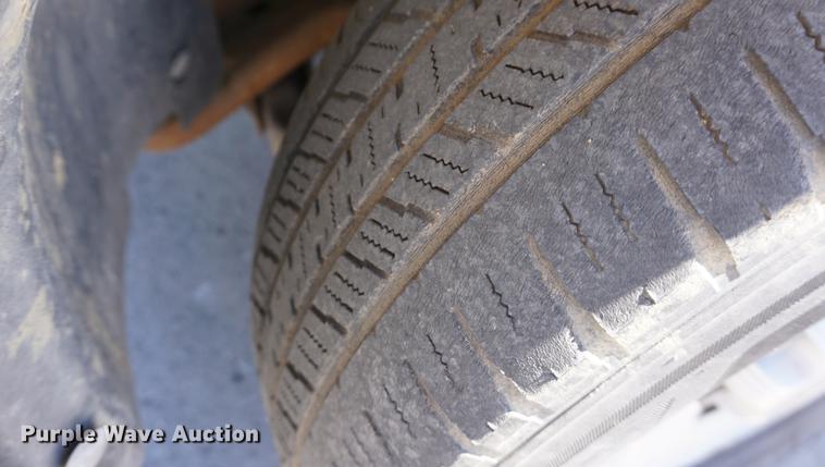 image for item DE3173 2000 Chevrolet Silverado 1500 pickup truck