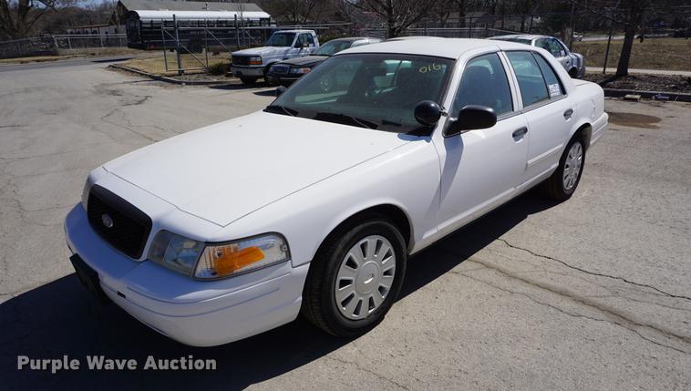 image for item DE3174 2009 Ford Crown Victoria Police Interceptor