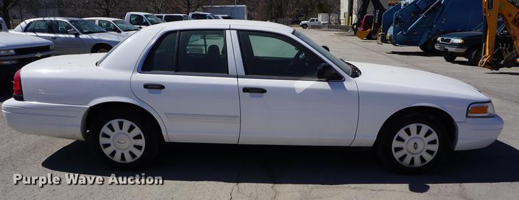 image for item DE3174 2009 Ford Crown Victoria Police Interceptor