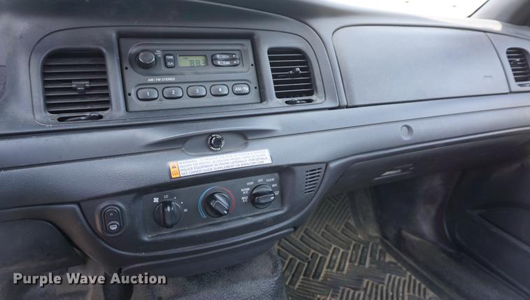 image for item DE3174 2009 Ford Crown Victoria Police Interceptor