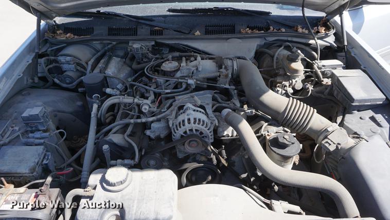 image for item DE3175 2002 Ford Crown Victoria Police Interceptor