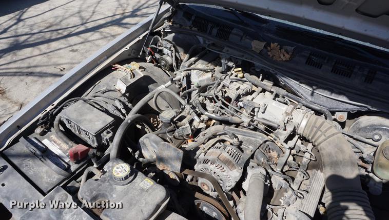 image for item DE3176 2004 Ford Crown Victoria Police Interceptor