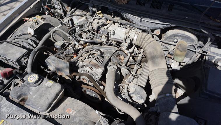 image for item DE3176 2004 Ford Crown Victoria Police Interceptor