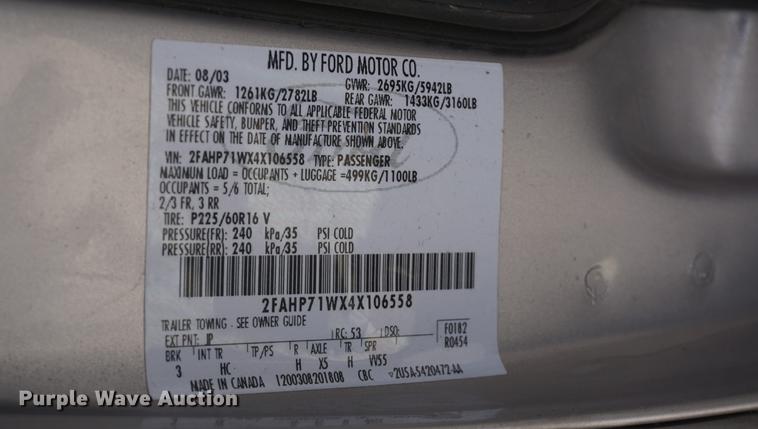 image for item DE3176 2004 Ford Crown Victoria Police Interceptor