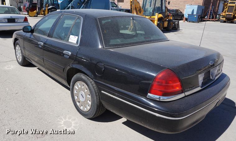image for item DE3177 2005 Ford Crown Victoria Police Interceptor