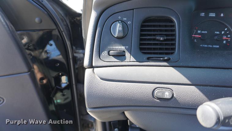 image for item DE3177 2005 Ford Crown Victoria Police Interceptor
