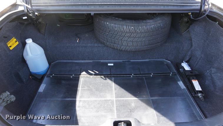 image for item DE3177 2005 Ford Crown Victoria Police Interceptor