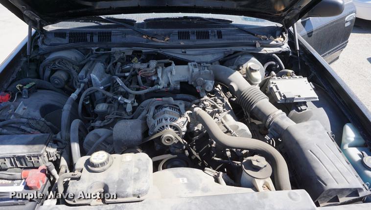 image for item DE3177 2005 Ford Crown Victoria Police Interceptor