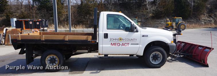 image for item DE3190 2003 Ford F350 pickup truck