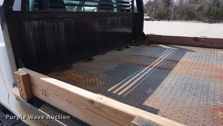 image for item DE3190 2003 Ford F350 pickup truck