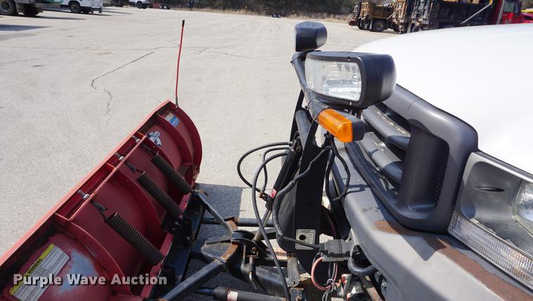 image for item DE3190 2003 Ford F350 pickup truck