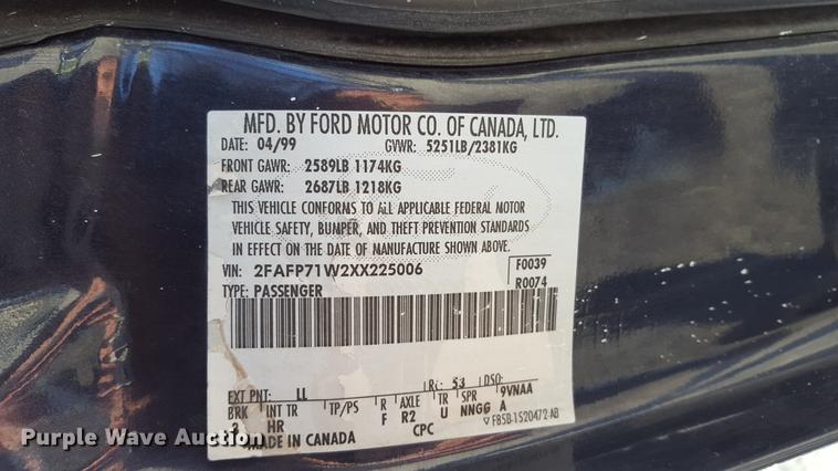 image for item DF3581 1999 Ford Crown Victoria Police Interceptor